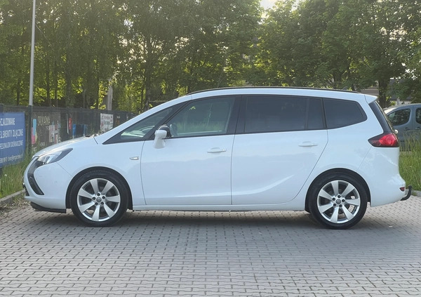 Opel Zafira cena 43900 przebieg: 105000, rok produkcji 2012 z Świecie małe 742